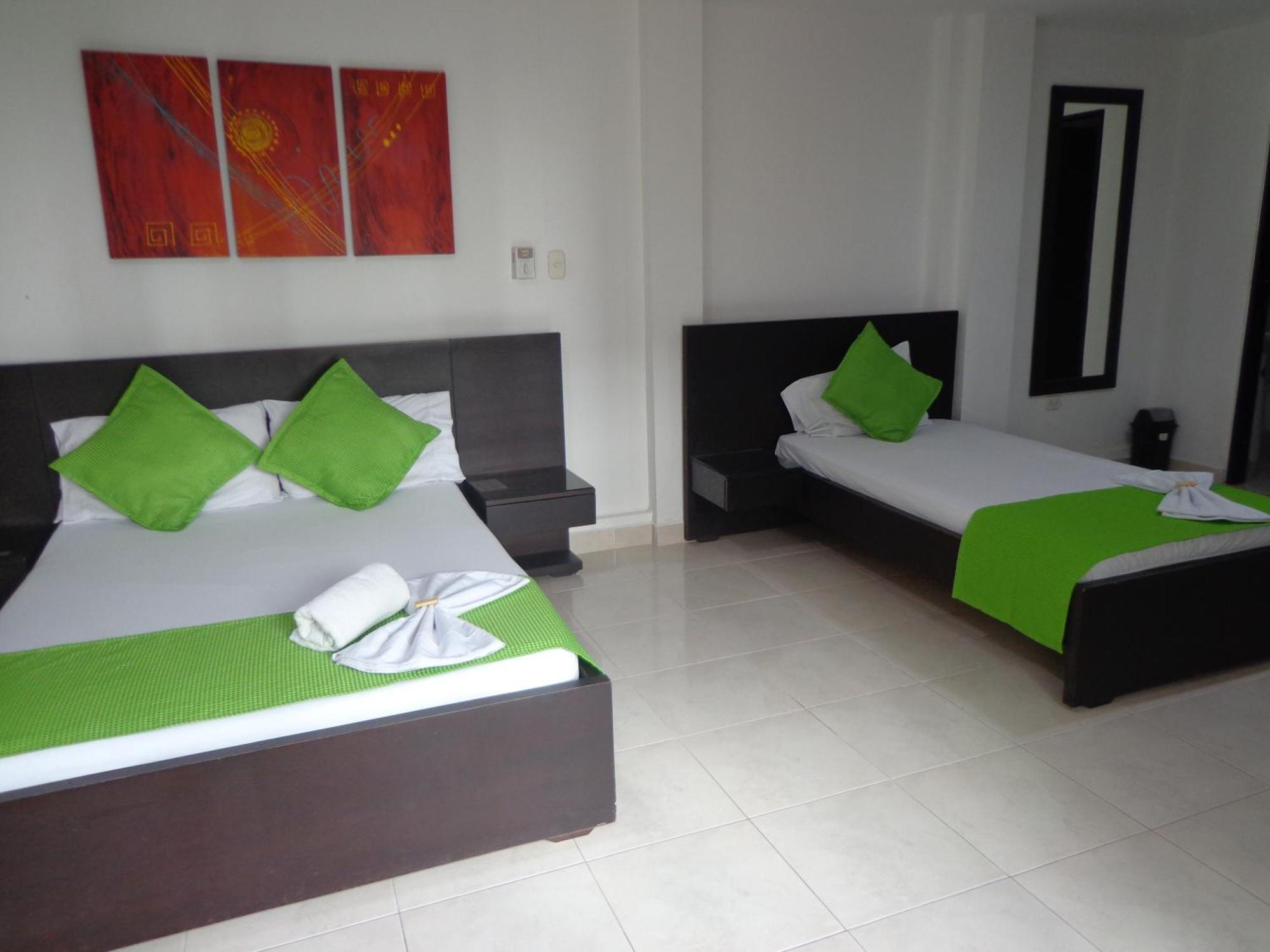 Hotel Chicala Salgar Puerto Salgar Стая снимка