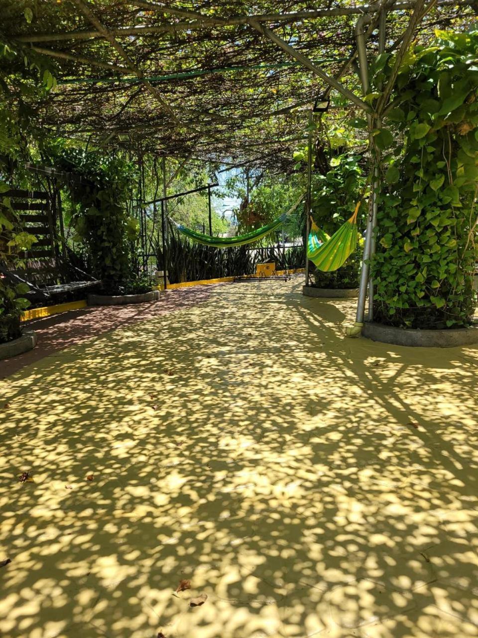 Hotel Chicala Salgar Puerto Salgar Екстериор снимка